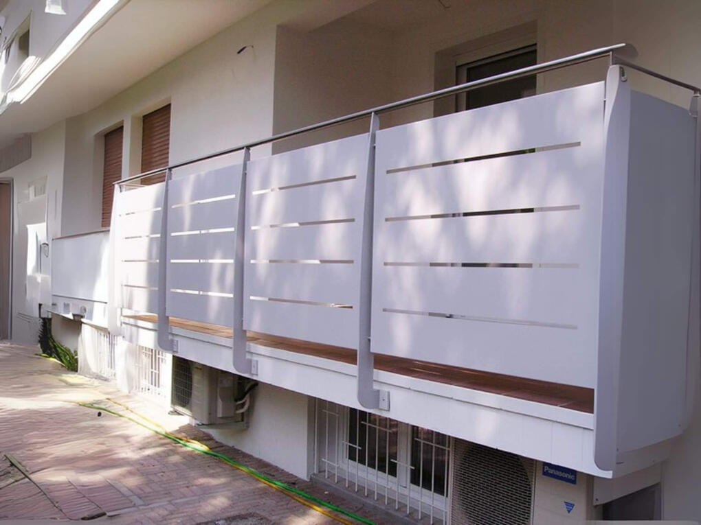 Trattamento Barriere e Parapetti in Ferro e Zinco Trattamento Barriere e Parapetti in Ferro e Zinco Case a Bergamo